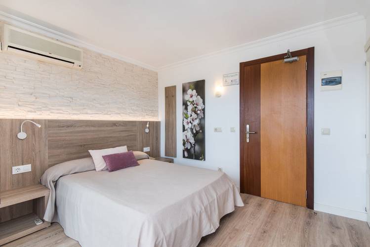 Single room Hotel Na Taconera Font de Sa Cala, Mallorca