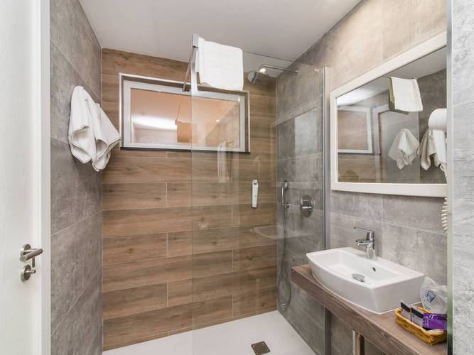 Bathroom Hotel Na Taconera Font de Sa Cala, Mallorca