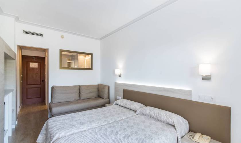 Premium-doppelzimmer Hotel Na Taconera Font de Sa Cala, Mallorca Premium-doppelzimmer Hotel Na Taconera Font de Sa Cala, Mallorca