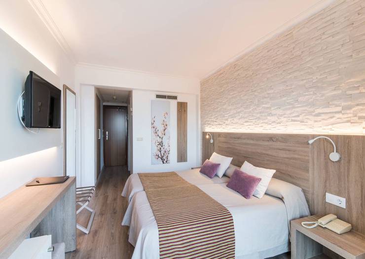 Doppelzimmer mit terrasse Hotel Na Taconera Font de Sa Cala, Mallorca Doppelzimmer mit terrasse Hotel Na Taconera Font de Sa Cala, Mallorca