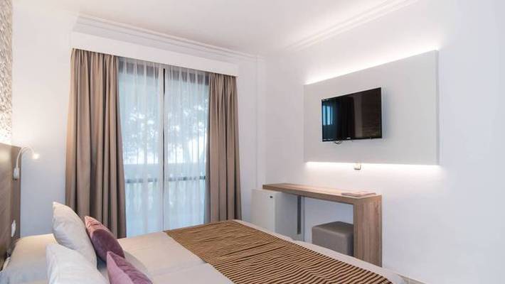 Doppelzimmer mit meerblick zur einzelnutzung Hotel Na Taconera Font de Sa Cala, Mallorca