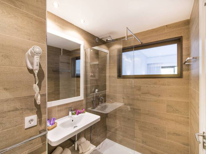 Premium-doppelzimmer hotel na taconera font de sa cala, mallorca Premium-doppelzimmer hotel na taconera font de sa cala, mallorca