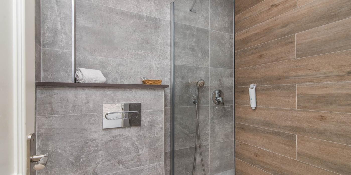Baño Habitación Individual Baño Habitación Individual 2 Na Taconera Hotel